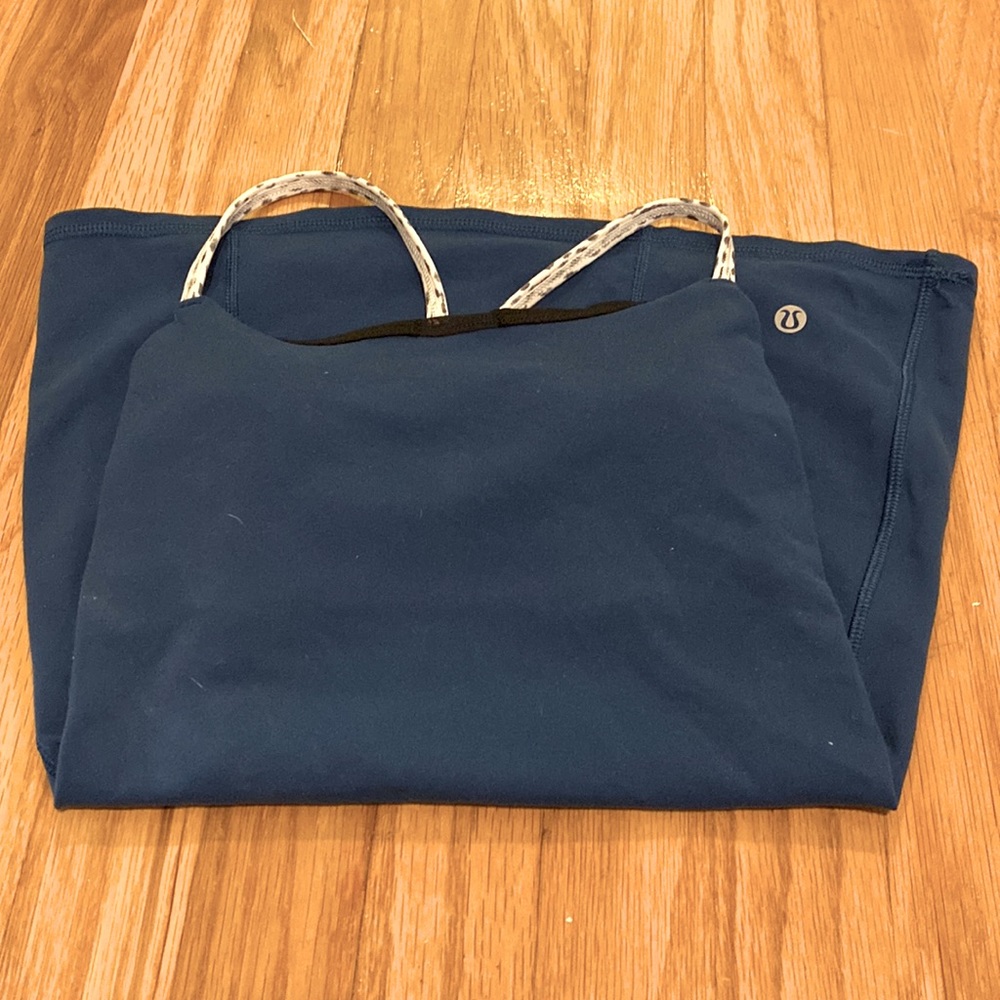 Lululemon tank top